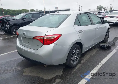 2018 Toyota Corolla z USA, uszkodzony, nr VIN 2T1BURHE3JC092259